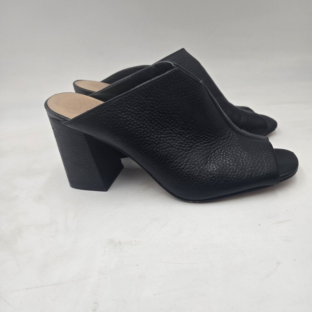 Vince Camuto Jesika Black Leather Peep Toe Pumps Size 8 Mules Trendy Slip On